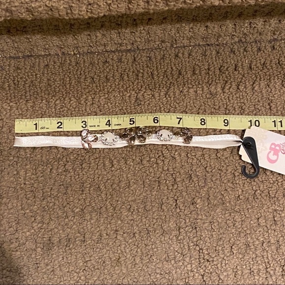 NWT~Headband with Gorgeous Embellishments - Picture 7 of 7